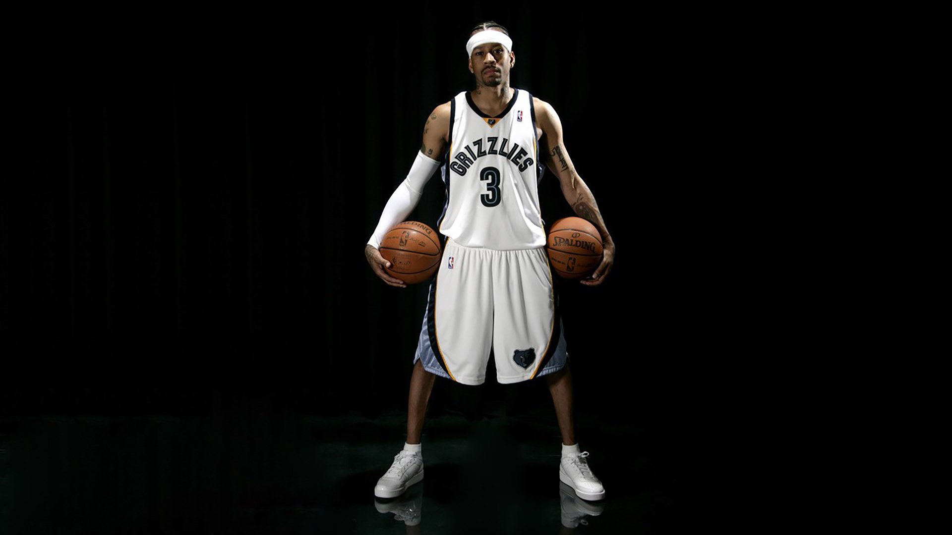 库兹马诺维奇在巴黎奥运会手球比赛中展现出高水平的反应速度,库兹马球技